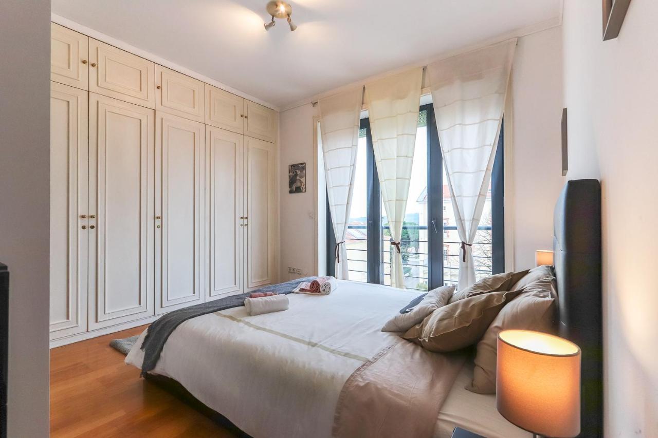 Vita Portucale ! Modern Apartment With Garage Lisbona Esterno foto